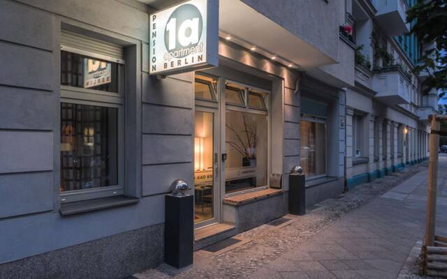 Апартаменты Pension 1A Apartment вид на фасад