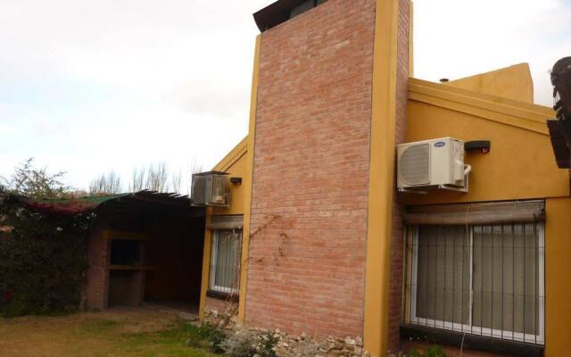 Отель Cabañas Olivos y Bodegas Сан-Рафаэль вид на фасад