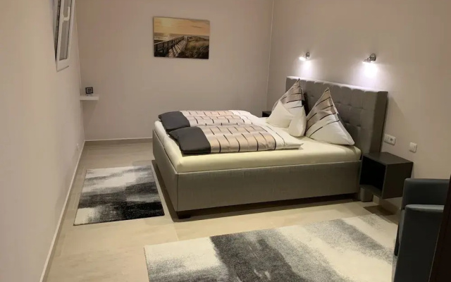 Apartment Ahsbahs Suite near Airport