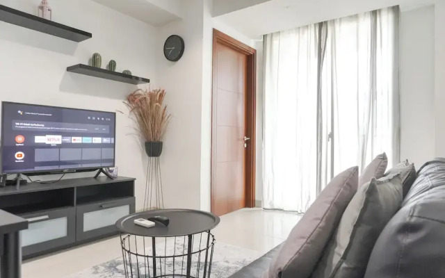 Modern Look 2Br Apartment At Springhill Terrace Residence