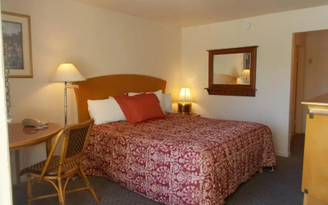 Colusa Riverside Inn