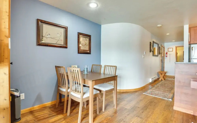 8 Mi to Keystone Resort: Dillion Condo w/ Hot Tub!