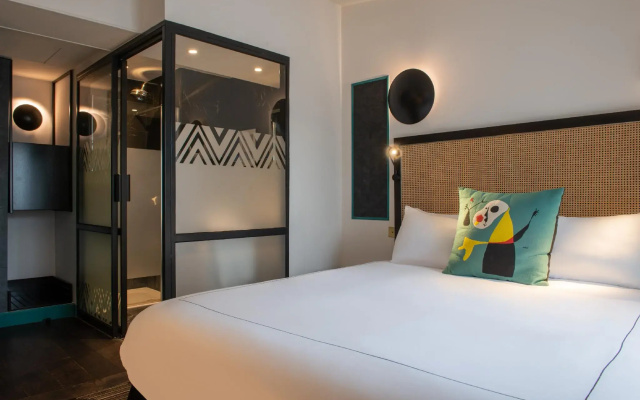 Mom’Art Hotel