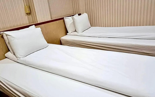 Yinglun Hotel
