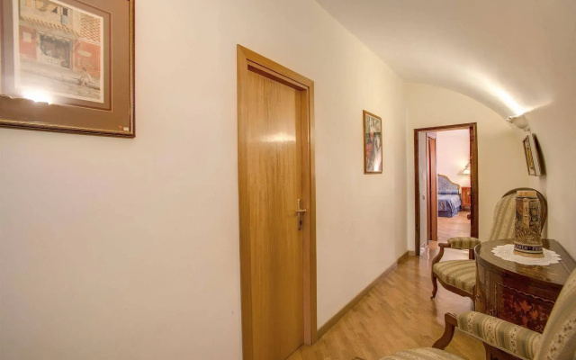 Navona Gallery and Garden Suites