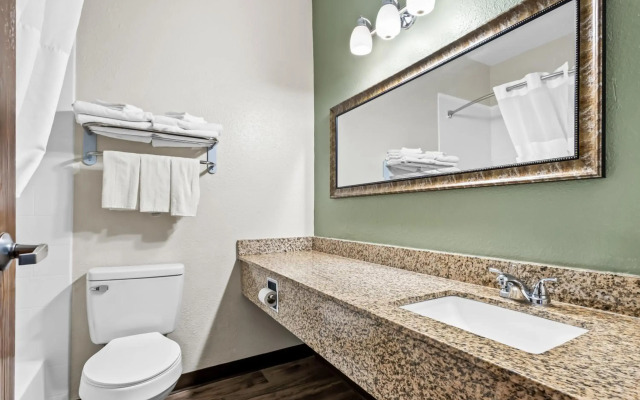 Quality Inn Brookings - University