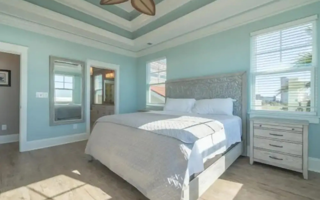 Baileys Blue Ocean View