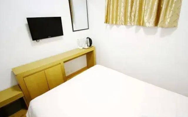 Elan Hotel (Qingdao Zhongshan Road)