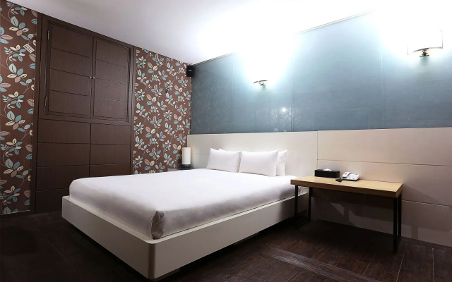 Business Joy Hotel
