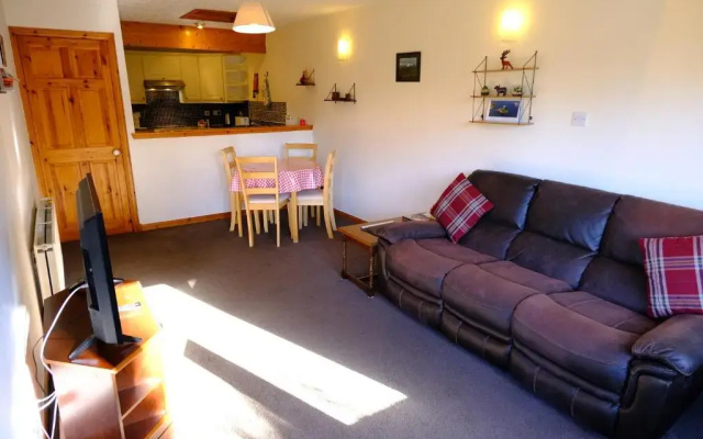 Lovely 1-bedroom apartment with free parking