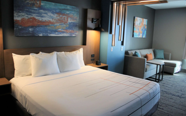 La Quinta Inn & Suites by Wyndham Bardstown