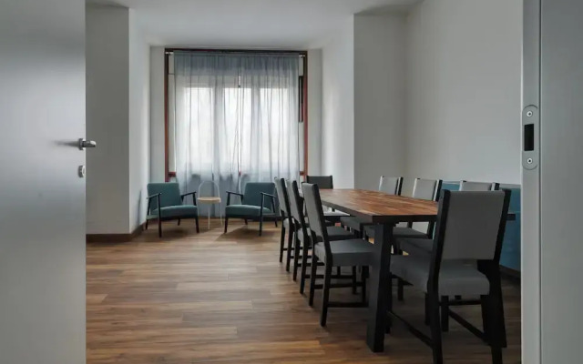 JOIVY Welcoming 3BR Flat in Milan Centre