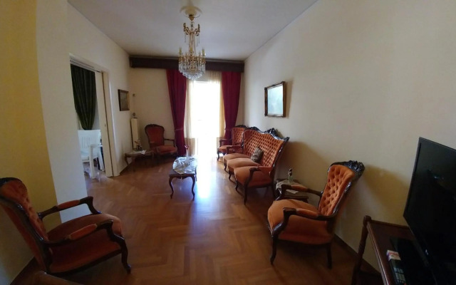 Proteus Apartment