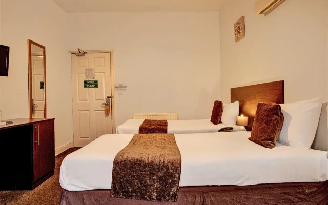The Waverley Hotel