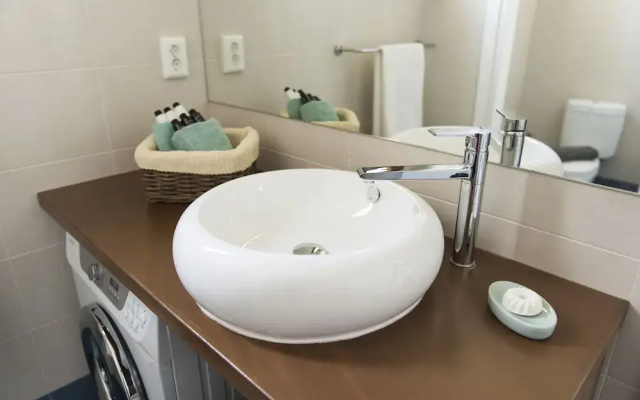 Syros Wellness Luxury Suites