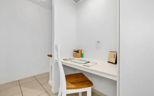 3BRM Poolside in the Heart of Casuarina