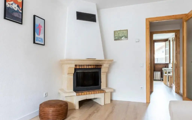 Acogedor Apartamento En Biescas Con Chimenea Y Garaje