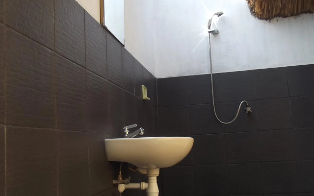 Flush Makmur Bungalows