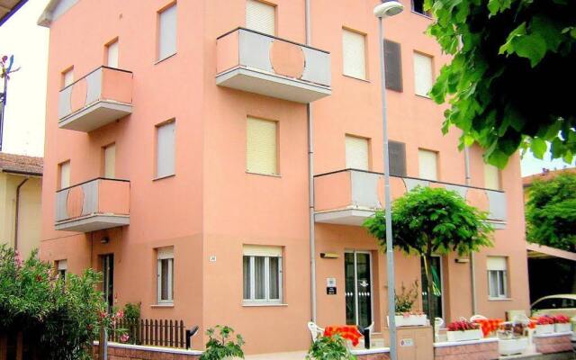 Hotel Ivette Римини вид на фасад