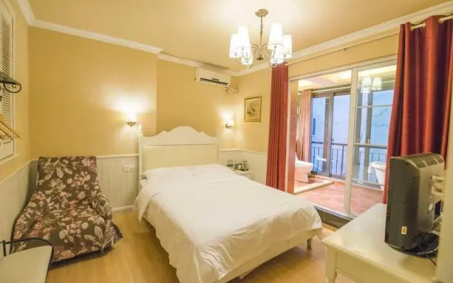 Nana Hotel