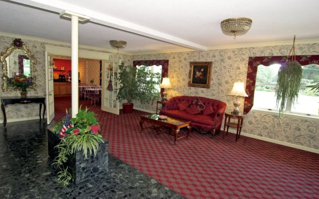 Durham Skyland Magnuson Hotel