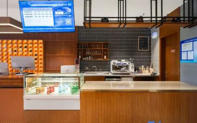 James Joyce Coffetel Hotel (Beijing Xisanqi Yuxin Subway Station)