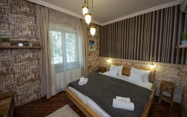 Hotel Platan
