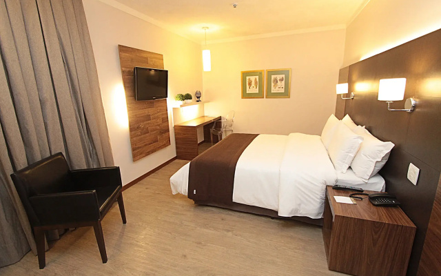 Oasis Tower Hotel