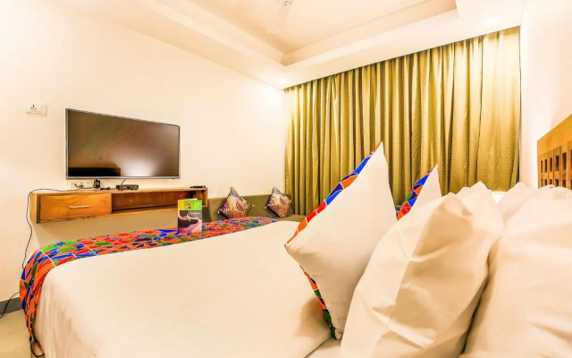 FabHotel Casa Kiara With Pool Side Bar, Calangute