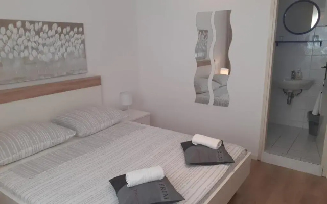 Apartment house Riva