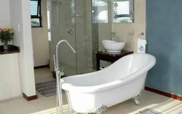 36 On Bonza Boutique Hotel