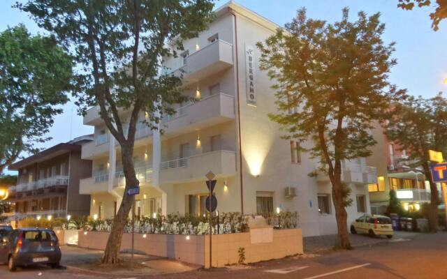 Hotel Bergamo вид на фасад