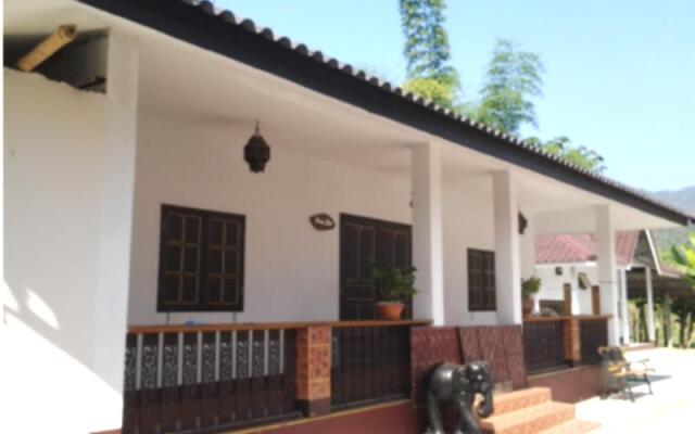 Отель Khun Maekok Tara Resort вид на фасад