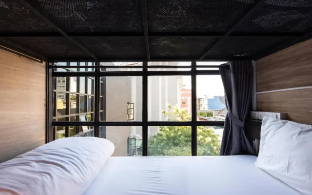 Bed Station Hostel Khaosan