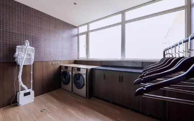 Hanting Hotel Qingdao Chengyang Wanda Plaza store