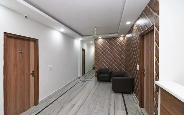 Esscon House by OYO Rooms