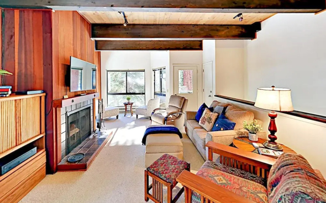 Sunny Unit 13 - 3 Br Condo