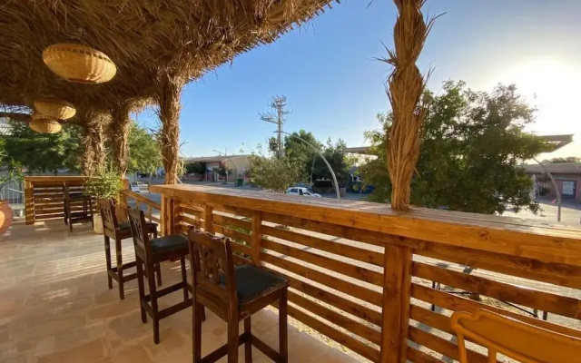 Adama Hotel
