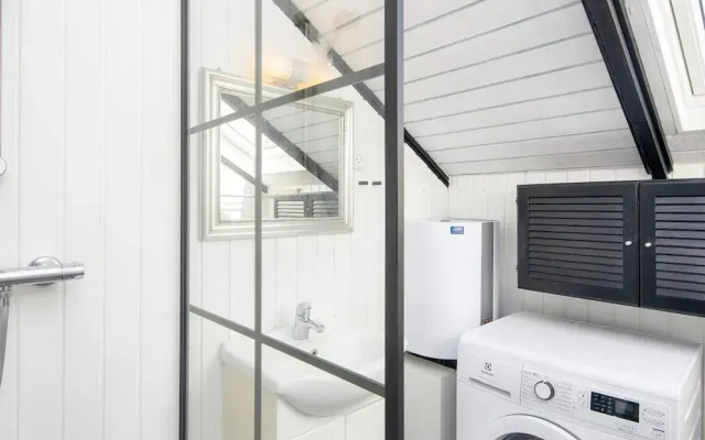 6 Person Holiday Home in Ulfborg
