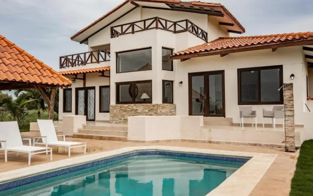 Villa Larisa