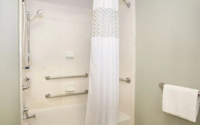 Hampton Inn