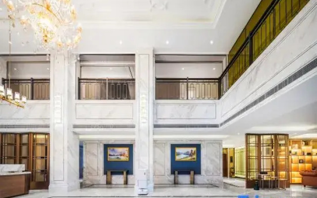 Vienna International Hotel (Dehong Yingjiang County Government Branch)