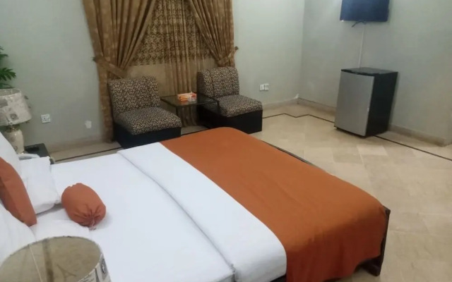 Luxury Inn