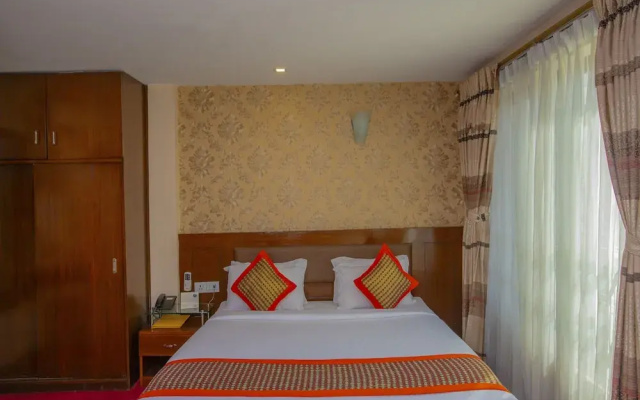 Capital O 338 Yellow Pagoda Hotel