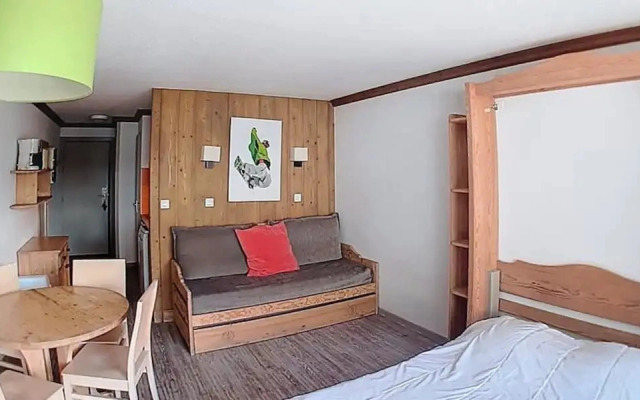 Comfortable Studio Central Location Balcony
