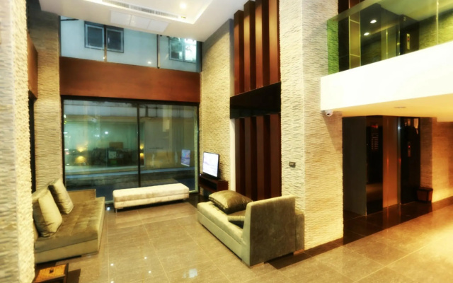 Collection O The Bangkok Airport Link Suite
