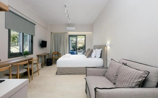 Ariadne Suites