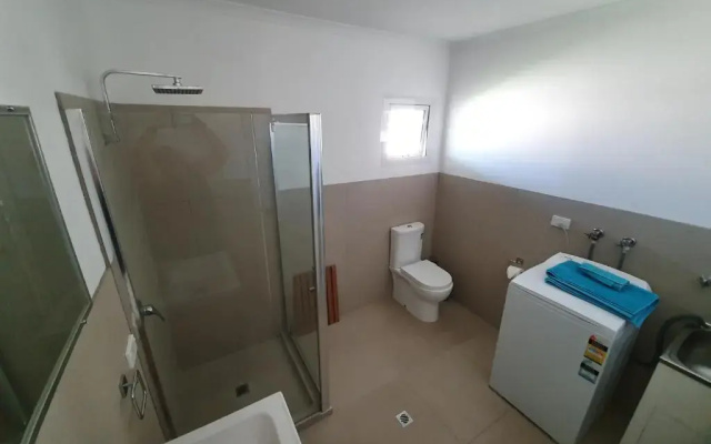 Lil House