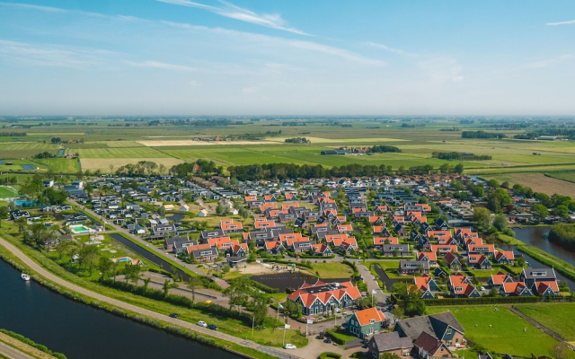 6-guest Stylish Chalet in De Rijp