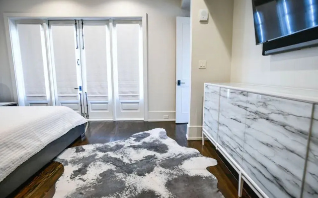 Skyline Penthouse